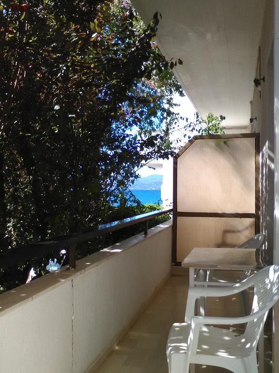 Aparthotel Iliahtides Амаринтос Экстерьер фото