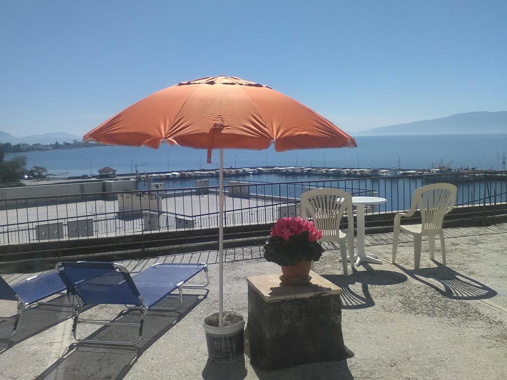 Aparthotel Iliahtides Амаринтос Экстерьер фото