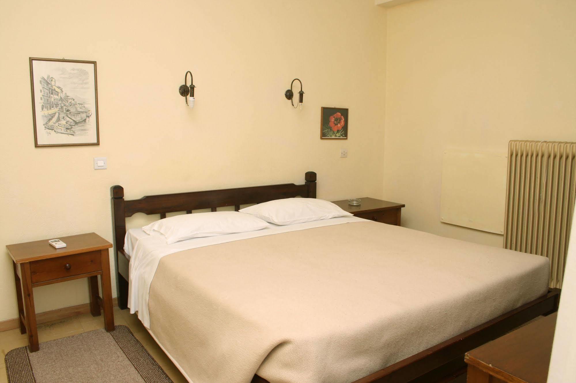 Aparthotel Iliahtides Амаринтос Экстерьер фото